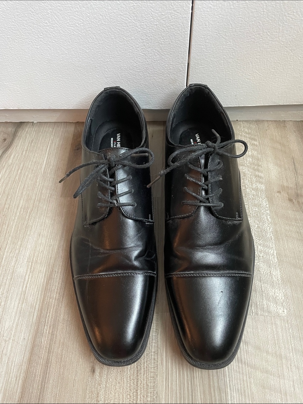 Van Heusen Black Leather Dress Shoes